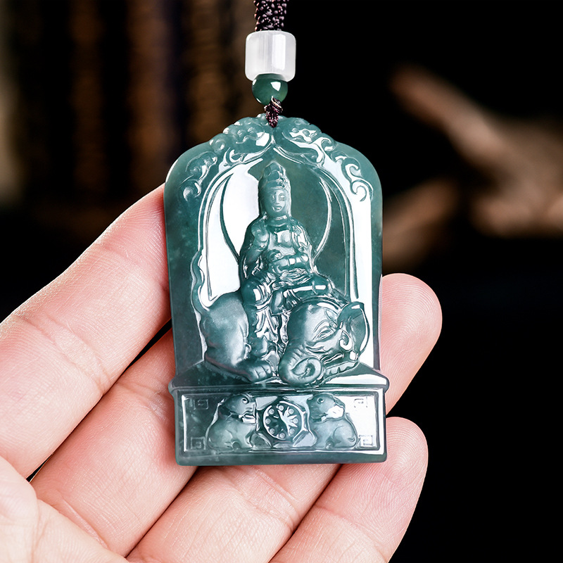 Natural Burmese Jadeite Guanyi - огляд і ціна Vintage Necklace