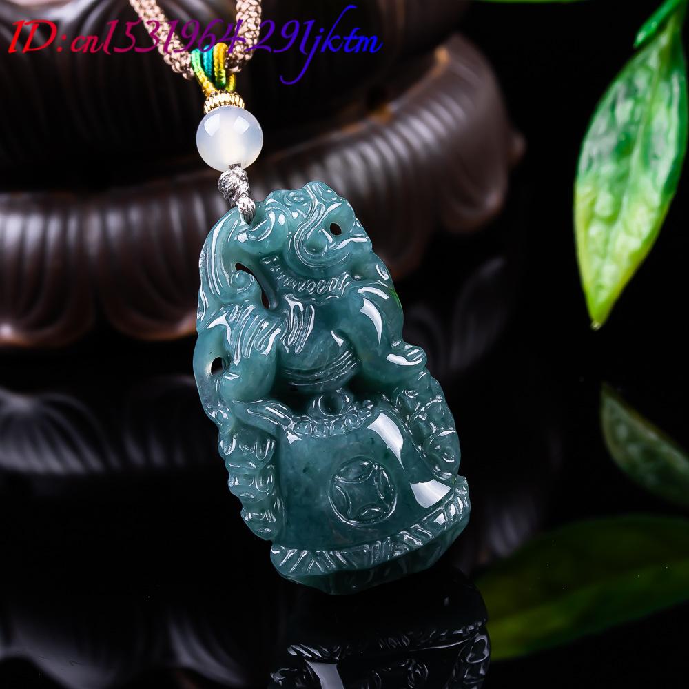 Burmese Jadeite Pixiu Pendant  - огляд і ціна Vintage Necklace