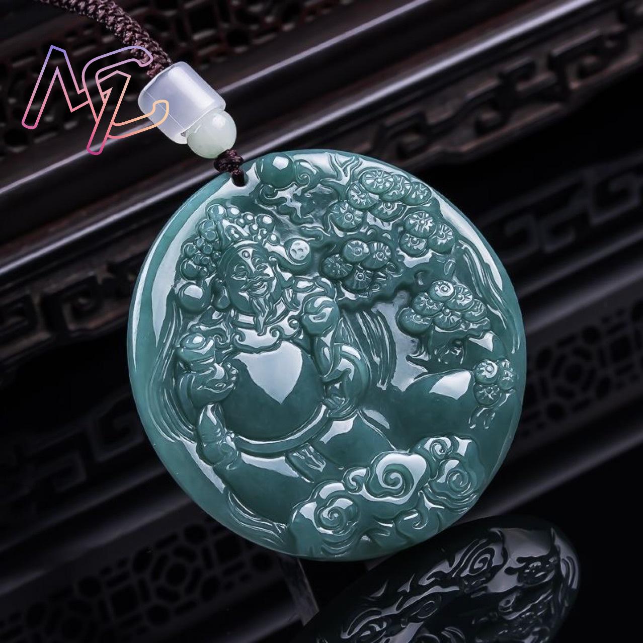 Burmese Jadeite God of Wealth  - огляд і ціна Vintage Necklace