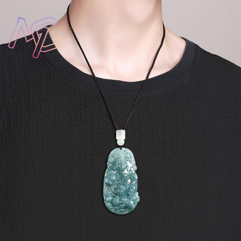 Myanmar Jadeite God of Wealth  - огляд і ціна Vintage Necklace